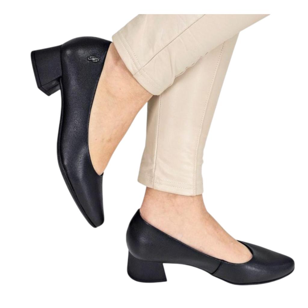 Sapato Salto Baixo em Couro Usaflex AL3801